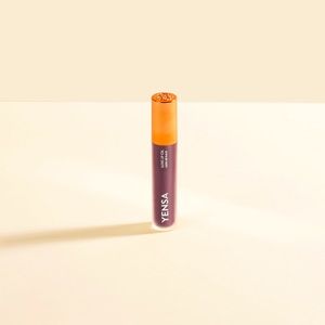 Yensa luxe lip oil in Boss Berry. NWOB.
